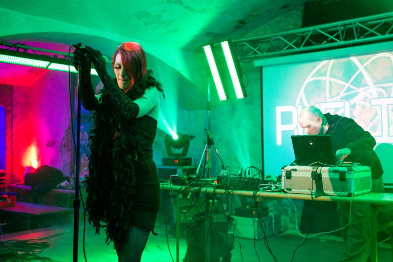 Datei:Underhill 13883135108 a568013fc0 o.jpg